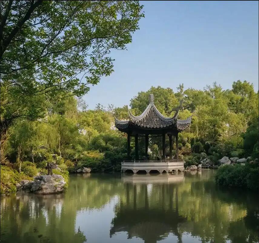 攀枝花东小夏餐饮有限公司